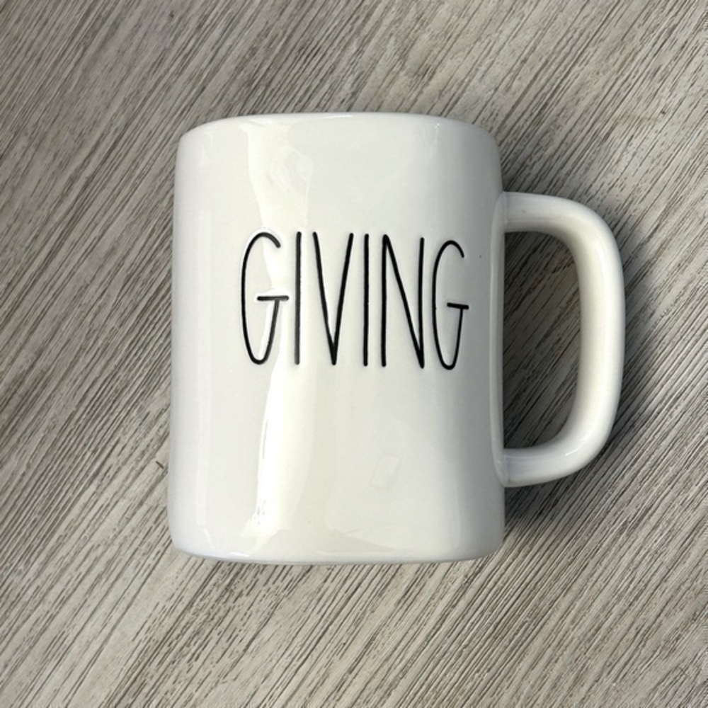 RAE DUNN ‘GIVING’ coffee tea mug cup drinkware. Artisan collection